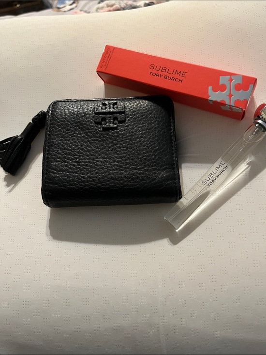 Tory Burch Handbags - EUC Tory Burch Black Pebbled Leather Tri Fold Wallet with Tassel, Sublime in box